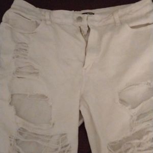 Woman's white stretch shorts size 17